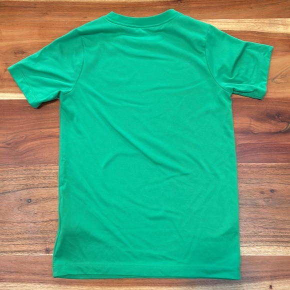 Nike Dri-FIT Legend T-Shirt Green Size M Gender Neutral - Picture 2 of 2